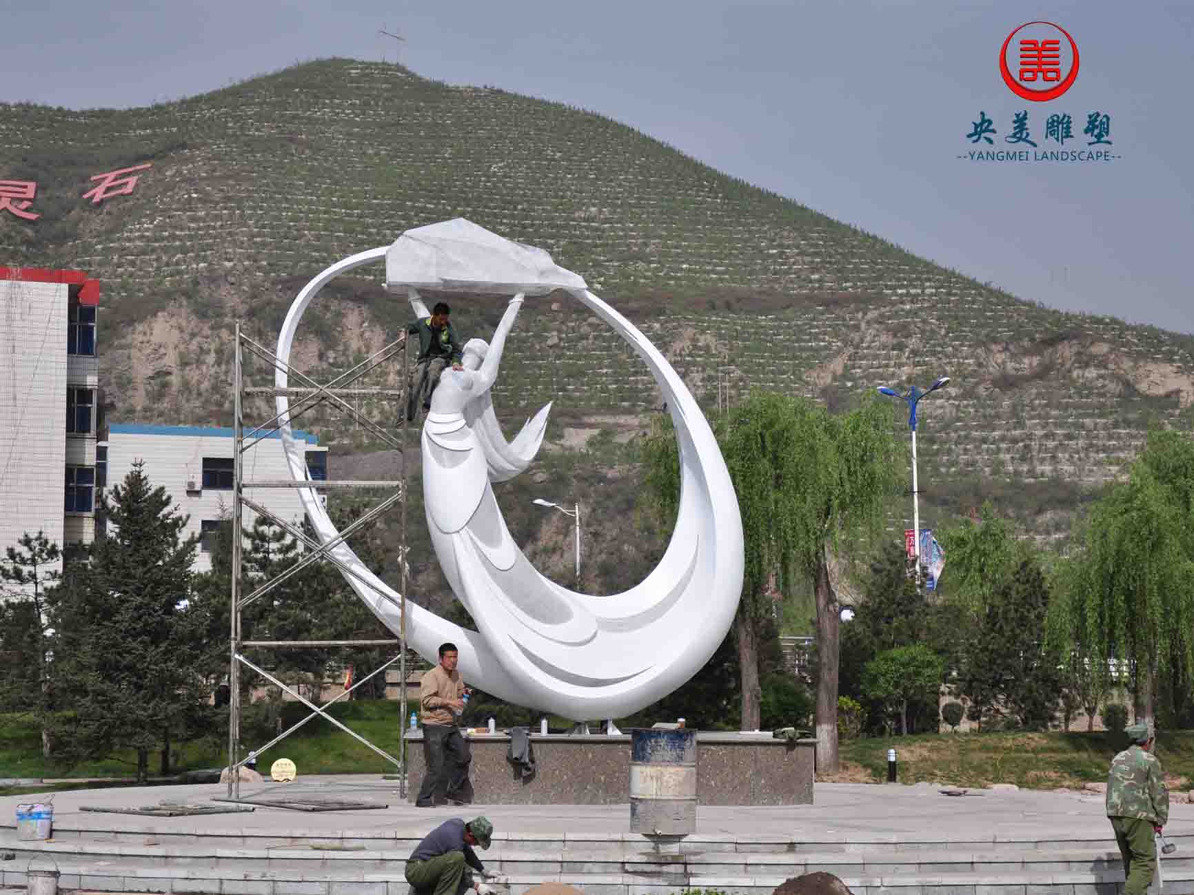 灵石县文化艺术中心《陨石亭》雕塑项目